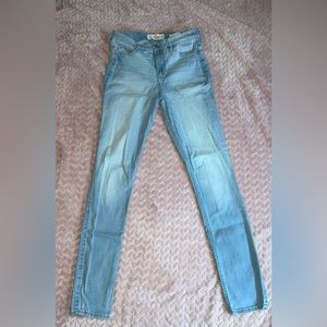 hollister jeans